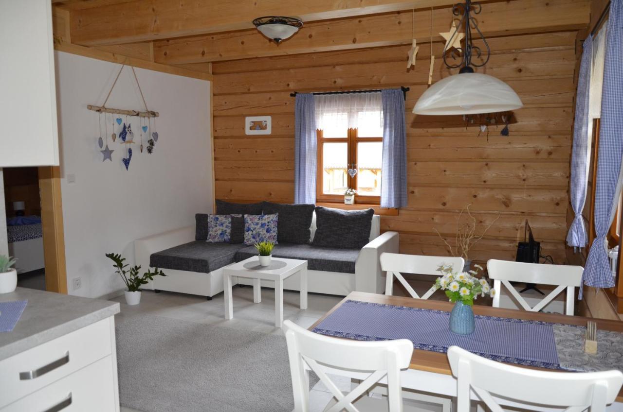 Apartmány u vlčích jam Petrowitz Exterior foto